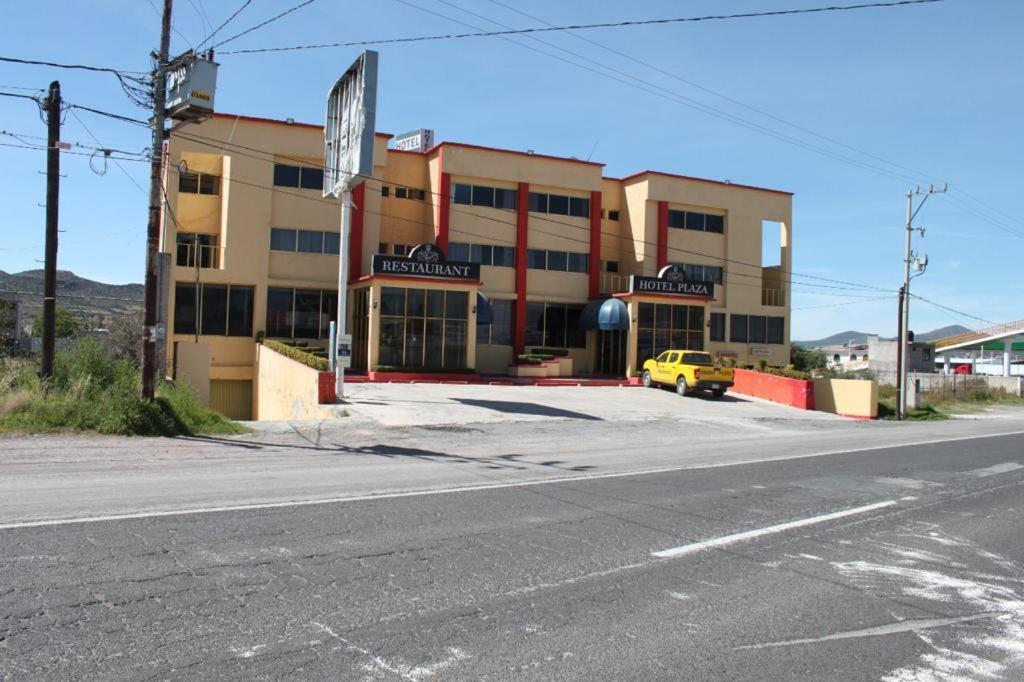 Hotel Plaza Sahagun Ciudad Sahagun Екстер'єр фото